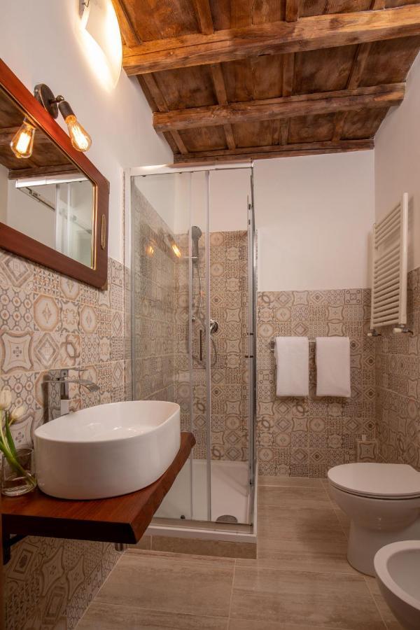 Residenza Nobile Laurina Hotel Rome Exterior photo